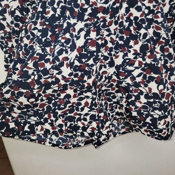 Ann Taylor LOFT floral shorts romper size 4 - Picture 6 of 10